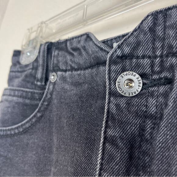 WE THE FREE Black Faded Grunge Mini Denim Skirt 25 High Waist Free People - Picture 2 of 4